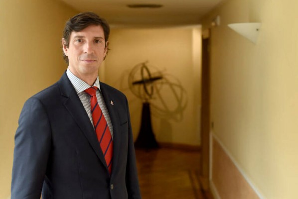 Las esmalteras insisten al Gobierno en la necesidad de ayudas 