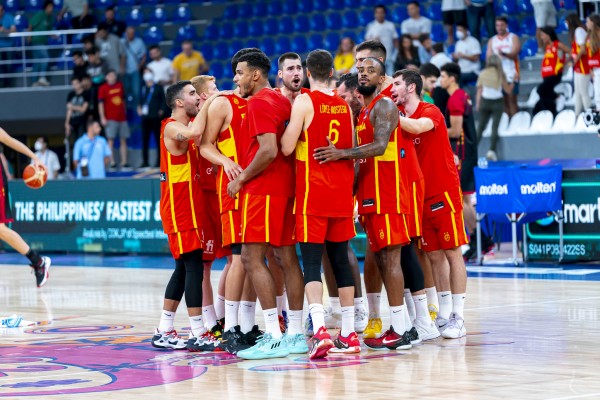 España se cita con Lituania en octavos de final
