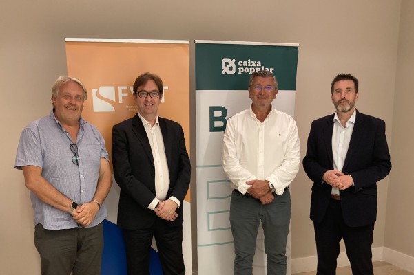 Caixa Popular y FVET consolidan su alianza para impulsar el sector de los transportistas valencianos

