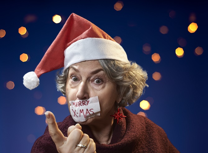  ¿Miedo a una Navidad con la familia política? La tecnología Ford de cancelación de ruido llena esta época de paz y buena voluntad