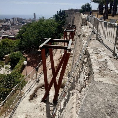 Alicante ultima la pasarela para acceder al Castillo de San Fernando tras ajustar el proyecto