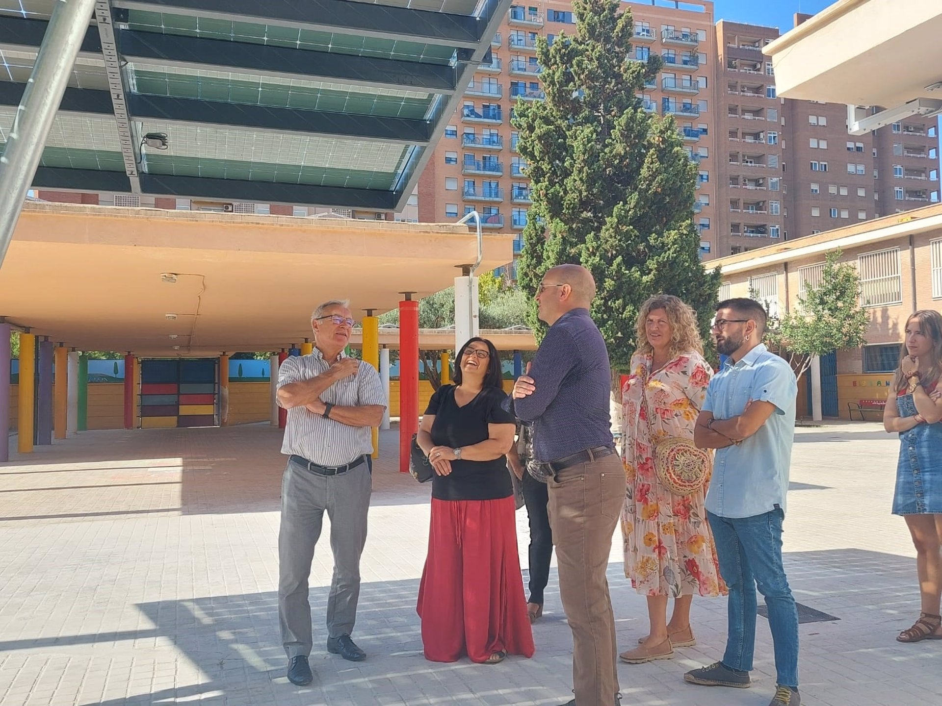 El CEIP Santiago Grisolía estrena pérgolas fotovoltaicas para ahorrar hasta el 68% de energía