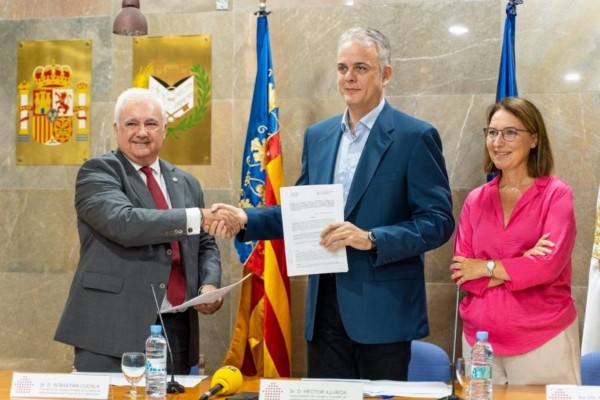 Illueca y administradores firman un convenio de ayuda a gestionar comunidades vulnerables