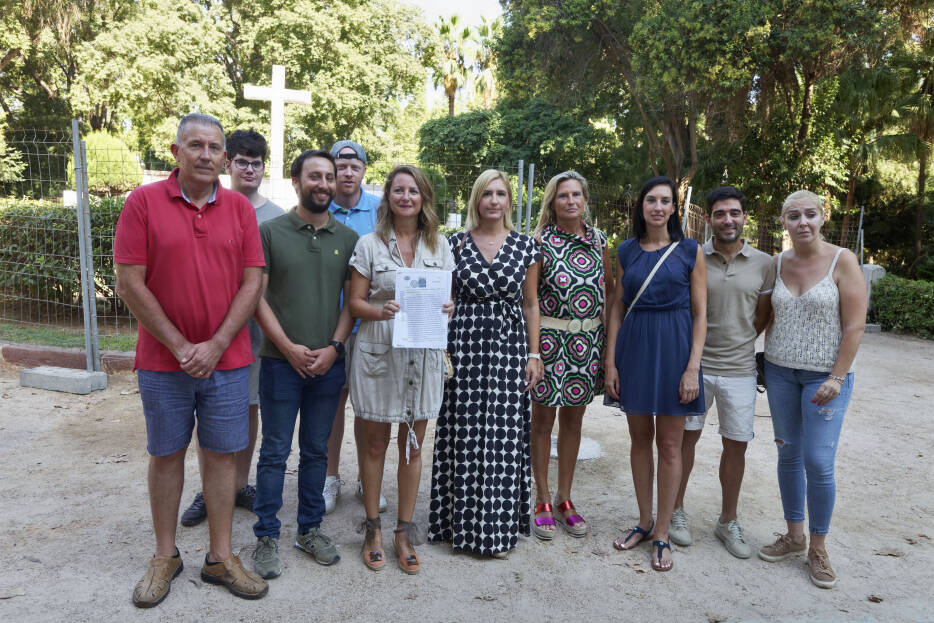 El PP insta a dejar la Cruz del Ribalta donde está para poner fin al 