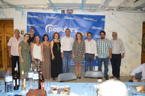La concurrida cena del PP en Xirivella deriva en acto de proclamación de candidatas a alcaldías