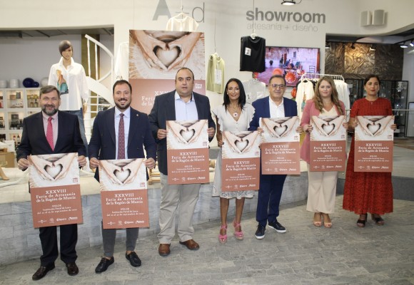 Más de 80 artesanos de todo el país se dan cita en Lorca: gastromercado, talleres, demostraciones y conciertos