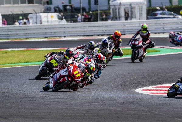 A García Dols le traicionan los nervios y acaba descalificado en el GP de San Marino 