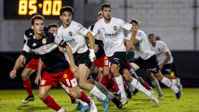 El Mestalla cae por la mínima en su estreno