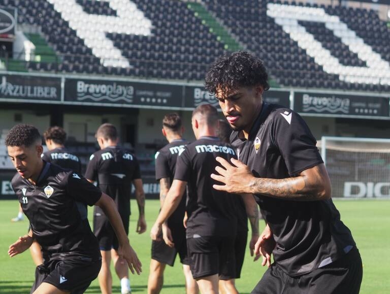 El Castellón quiere estrenarse ante su afición
