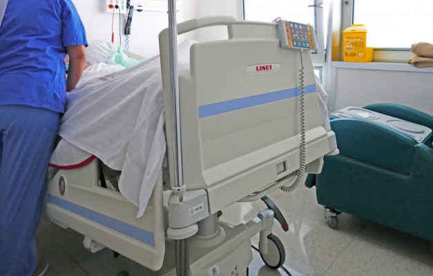 El SMS invierte 3,4 millones para renovar 740 camas de los hospitales de la Región