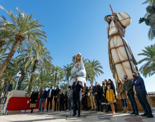 Alicante convoca un concurso para añadir tres Reyes Magos al Belén gigante en Navidad 