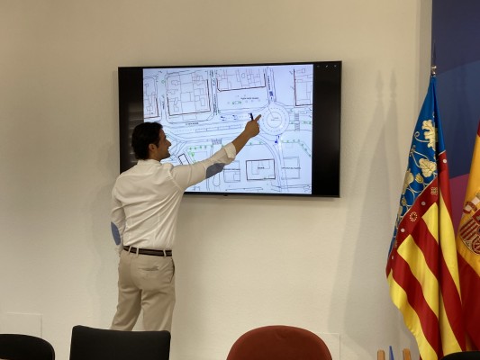 Torrevieja presenta el estudio de tráfico de la zona de influencia del puerto