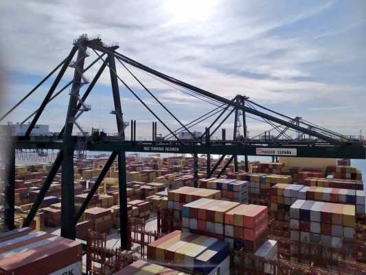 Los fletes de exportación del Puerto de Valencia crecen en agosto un 1,1%