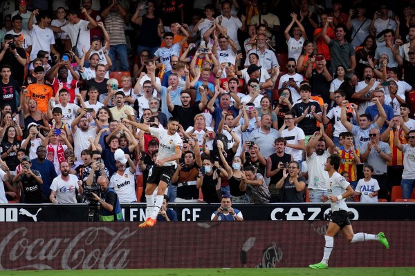 Soler, adiós de un valencianista que brilló en la luz y en la oscuridad
