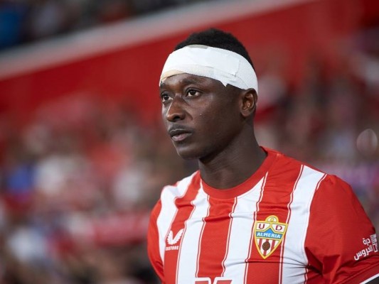 Sadiq Umar firma con la Real Sociedad hasta 2028 