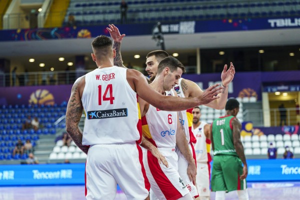 España inicia el Eurobasket con una contundente victoria ante Bulgaria