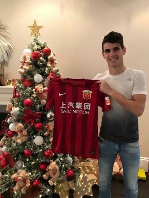 Óscar deja el Chelsea para firmar por el Shanghai chino