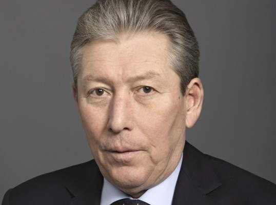 Muere el presidente de la mayor petrolera privada rusa tras caer de una ventana en un hospital