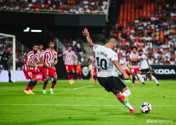 El Valencia cierra la venta de Carlos Soler al PSG
