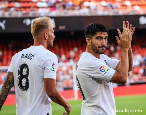 Las salidas traen de cabeza al Valencia