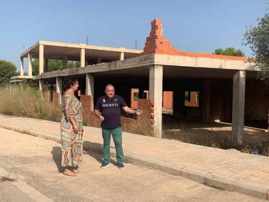 La Diputación visita el edificio que albergará la residencia de Sant Joan de Moró, prevista para 2024