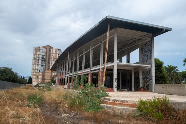 Otra vuelta de tuerca: Fajovi se inclina por ser 'casero' en Alicante y renunciar a su tienda