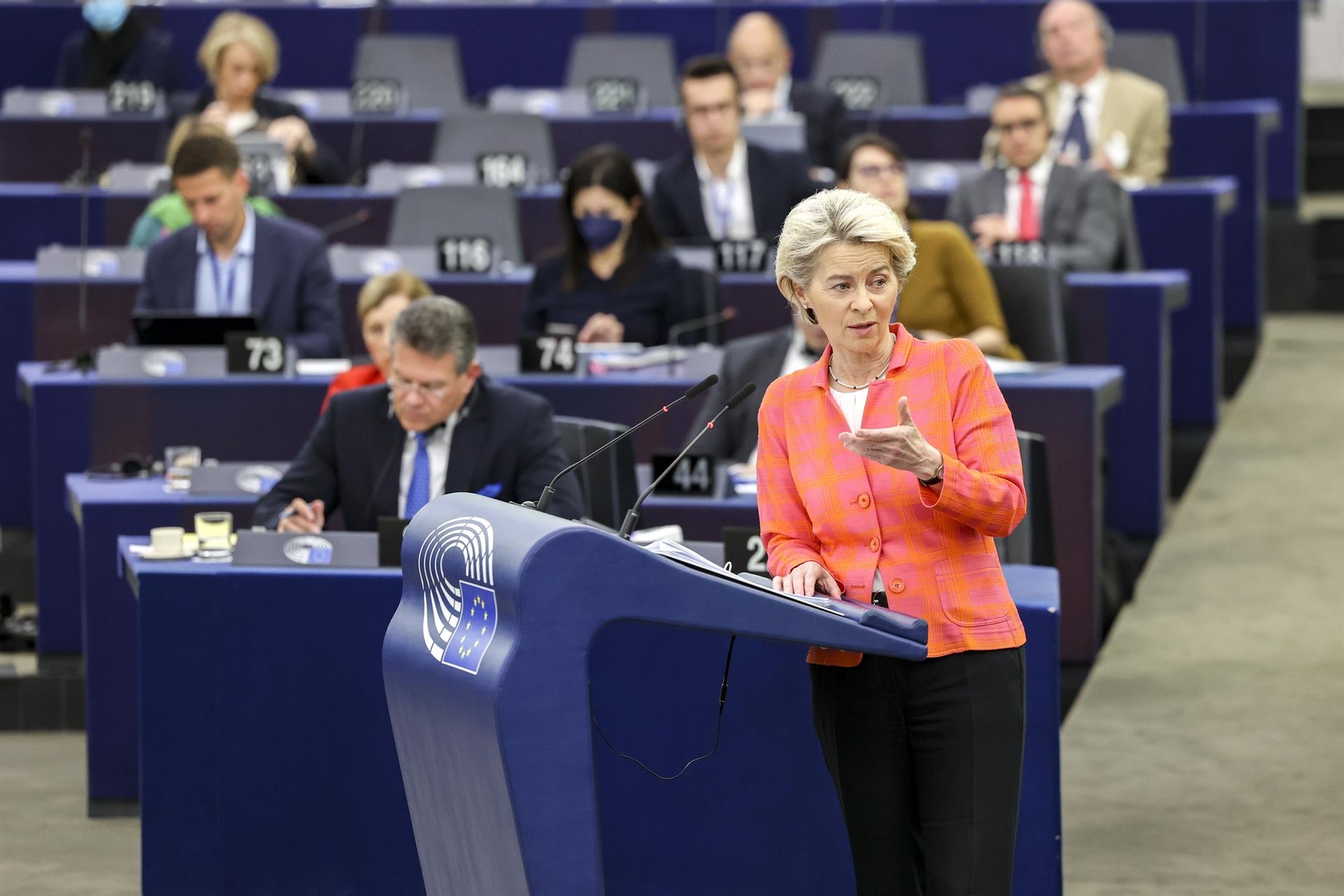 Von der Leyen apunta a la reforma del mercado eléctrico para evitar el 
