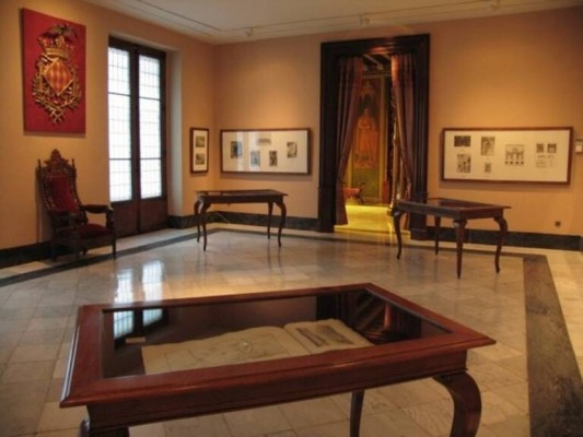 Los fondos del Museo Histórico se reparten en otros espacios durante las obras de rehabilitación

