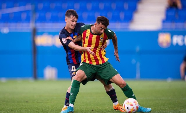 El Castellón sufre un duro castigo ante el Barcelona B con un gol encajado en el minuto 96 (3-2)  
