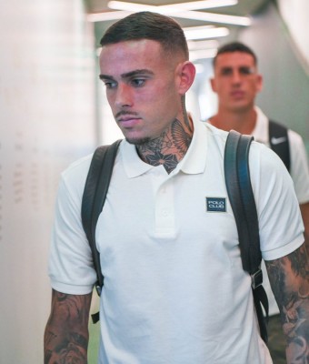 El Elche repite alineación ante una Real con Cho como relevo de Isak
