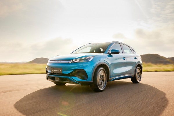  Desembarco en Europa: BYD presenta tres vehículos de pasajeros totalmente eléctricos, BYD HAN, el BYD TANG y el BYD ATTO 3
