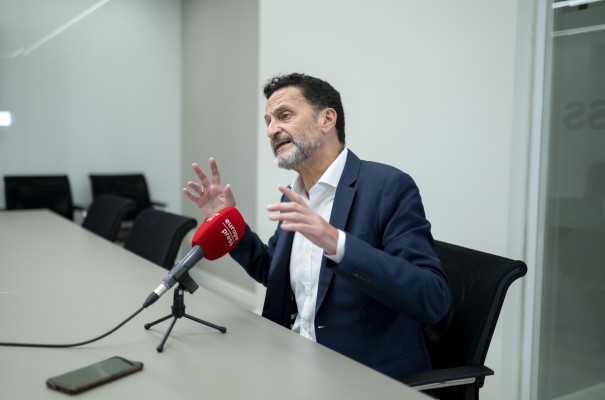 Edmundo Bal no ve a Feijóo como presidente pero critica que el PSOE le 
