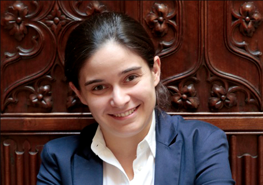 Baleària ficha como ejecutiva a la exdirectora de 'Levante-EMV' Lydia del Canto 