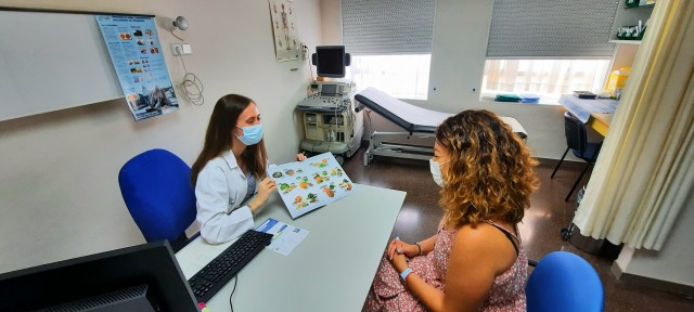 El Hospital Doctor Balmis implanta un programa para prevenir la aparición de nuevas fracturas en pacientes con osteoporosis