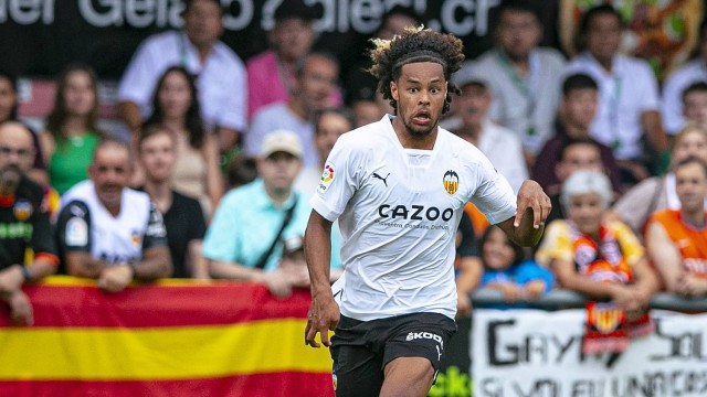 Oficial: Koba cedido al Oviedo