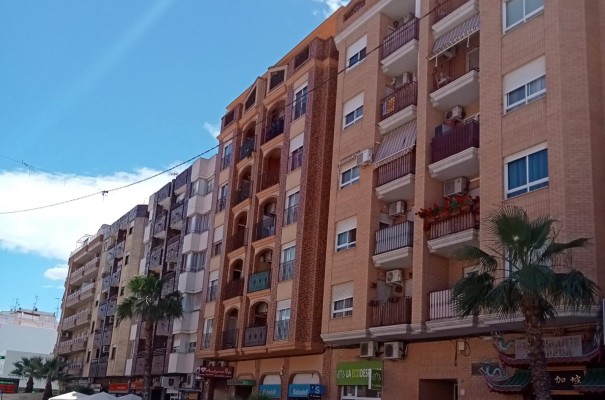Riba-roja subvencionará la rehabilitación de las fachadas que tengan más de 20 años de antigüedad