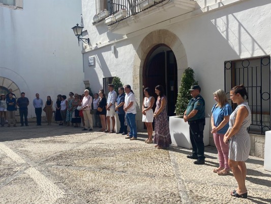 Peñíscola recuerda a las dos víctimas mortales del derrumbe de hace un año