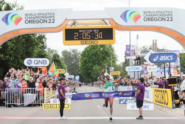 El campeón del mundo Tamirat Tola correrá el Maratón Valencia Trinidad
Alfonso