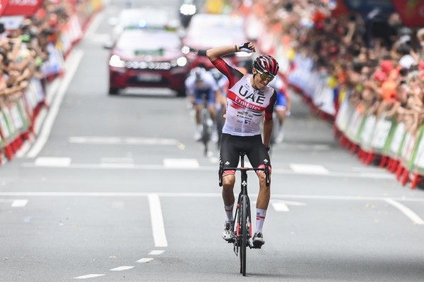 Marc Soler rompe la sequía del ciclismo español en las grandes vueltas con su victoria en Bilbao