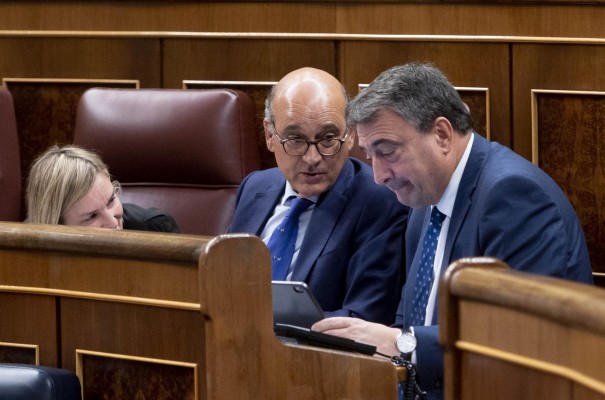 El PNV apoyará el decreto de ahorro energético y le despeja el camino al Gobierno