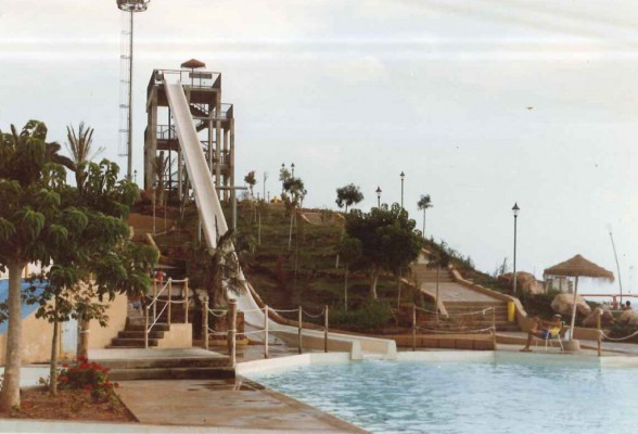 Sis trucs per dissenyar parcs aquàtics (mai saps quan) 
