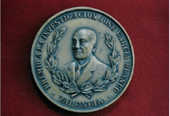 El primer legado de Grisolía: la Medalla García-Blanco para jóvenes investigadores