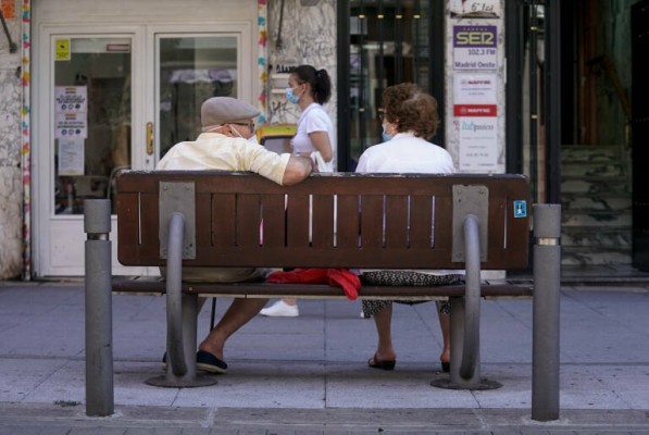 Los octogenarios deben caminar 10 minutos al día para prolongar la vida
