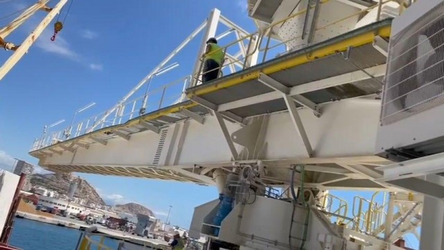 Eiffage prueba la nueva terminal de graneles del puerto: a pleno rendimiento en semanas 
