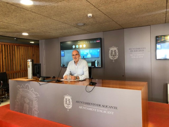 Alicante invertirá 1,3 millones en asfaltar 27 calles, caminos y avenidas de partidas rurales