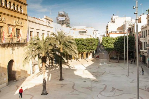 Elche impulsa el primer certamen literario para visibilizar a colectivo LGTBI
