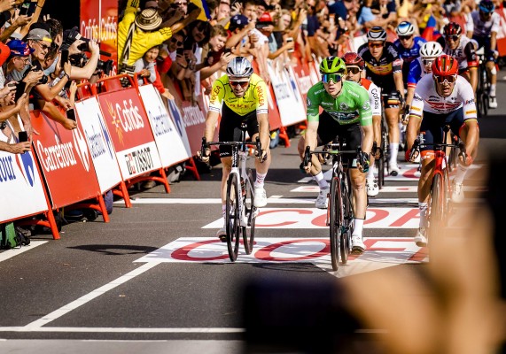 Bennett se proclama en Breda rey del esprint, Affini nuevo líder
