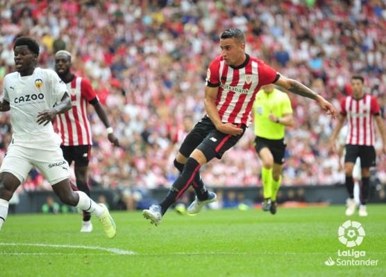 El Athletic se lleva el duelo de 'leones' en San Mamés