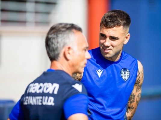 El Levante sigue sin inscribir a los tres fichajes que faltan