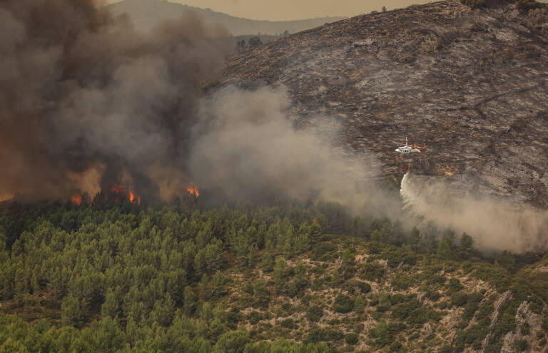  Imagen del incendio de la Marina Alta - 